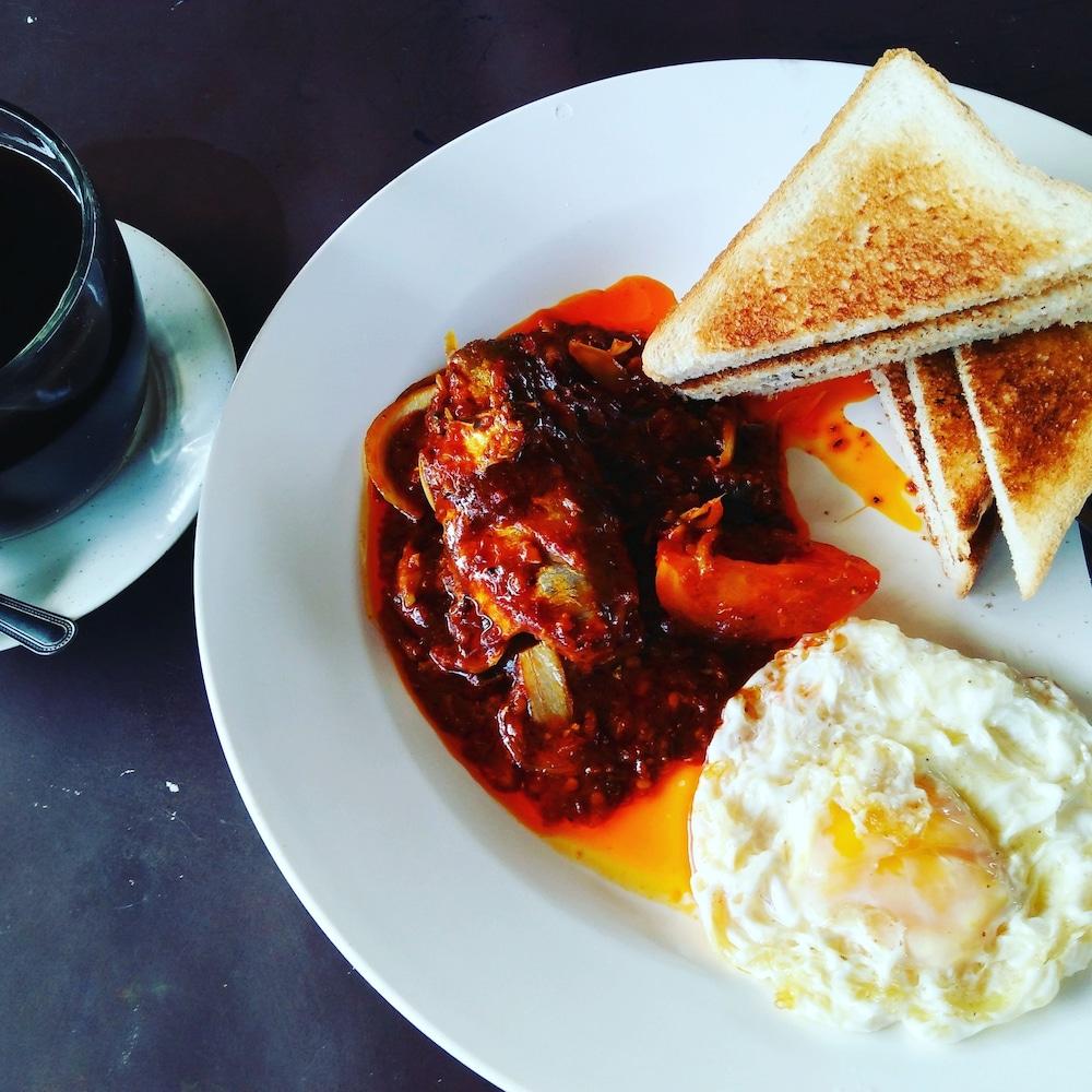 Marina Bay Resort & Restaurant Kampung Genting Kültér fotó