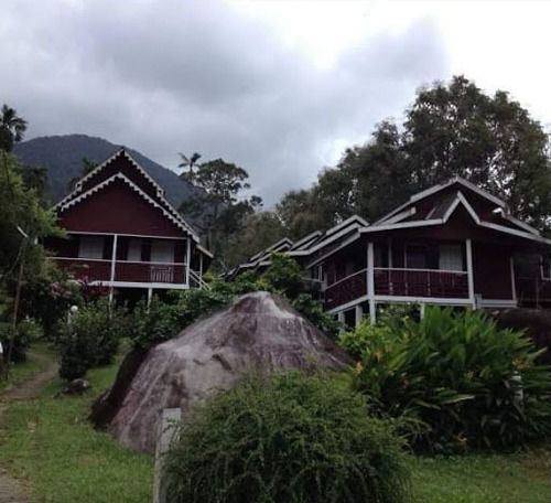 Marina Bay Resort & Restaurant Kampung Genting Kültér fotó